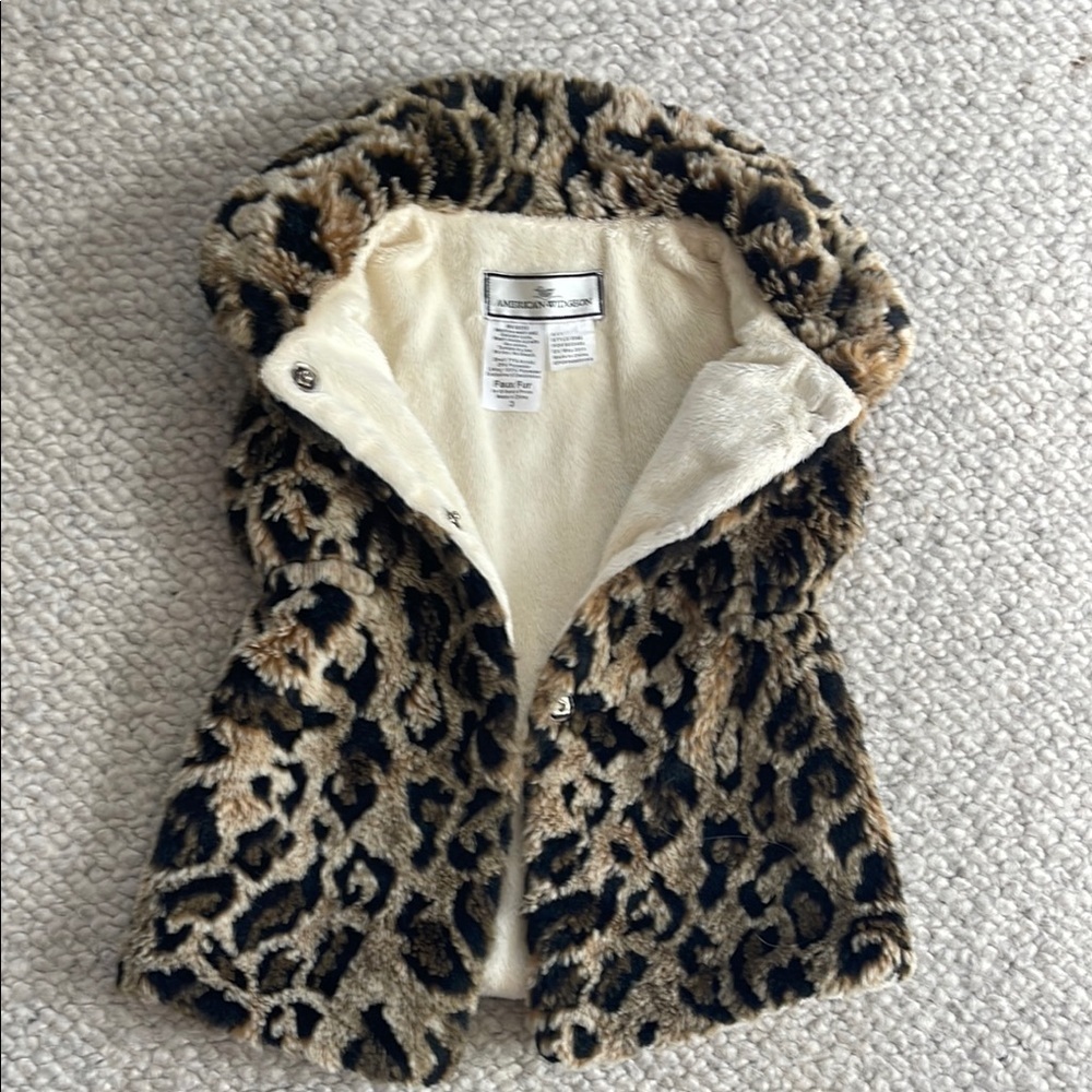 American Widgeon Faux Fur Vest 3-4T - Picture 4 of 7